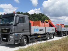 jedetrans-s-rukou-2099.jpg